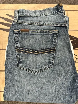 ARIAT Men's M7 Rocker Stretch Legacy Boot Cut Jeans 10022785