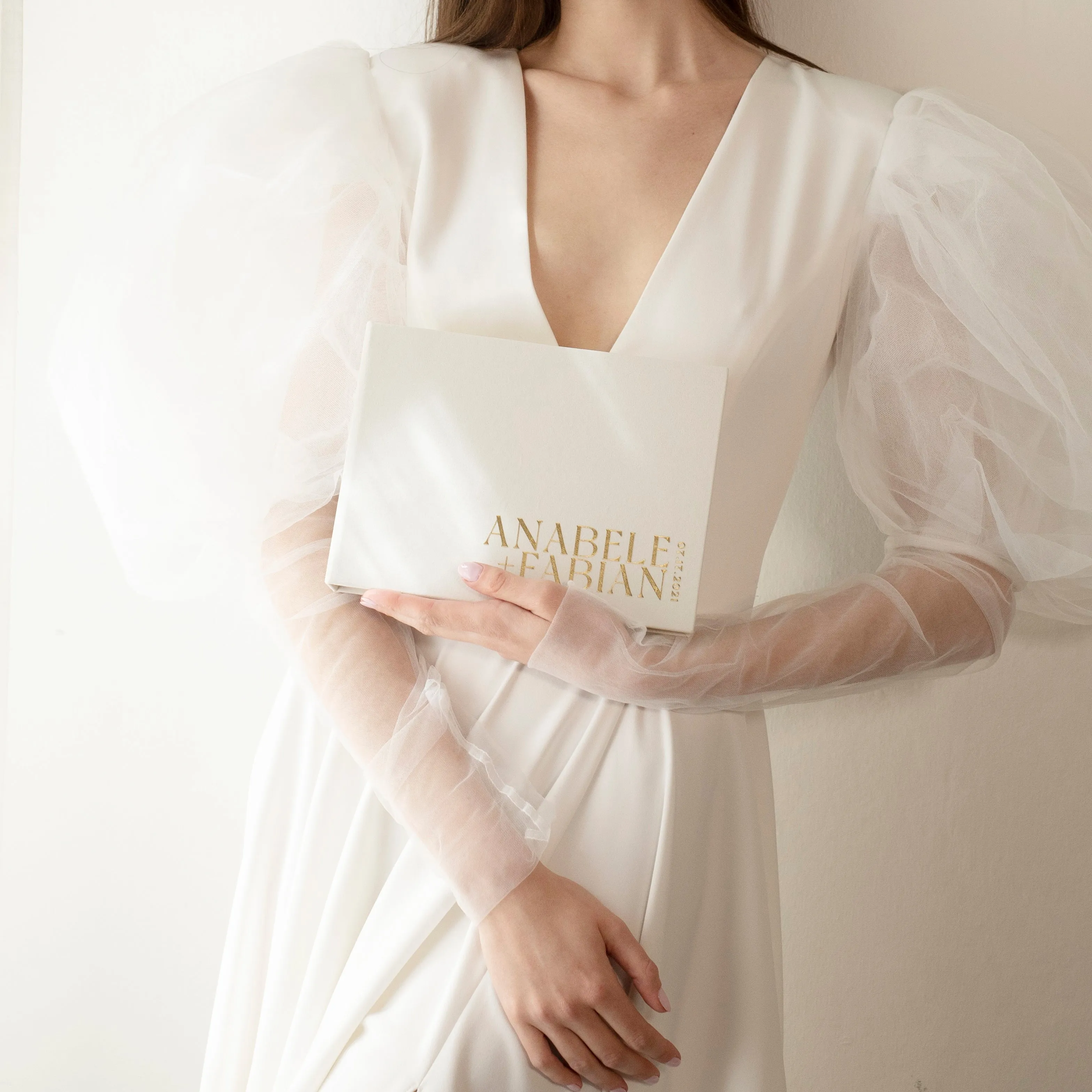 Silky White   Real Gold | Guest Book