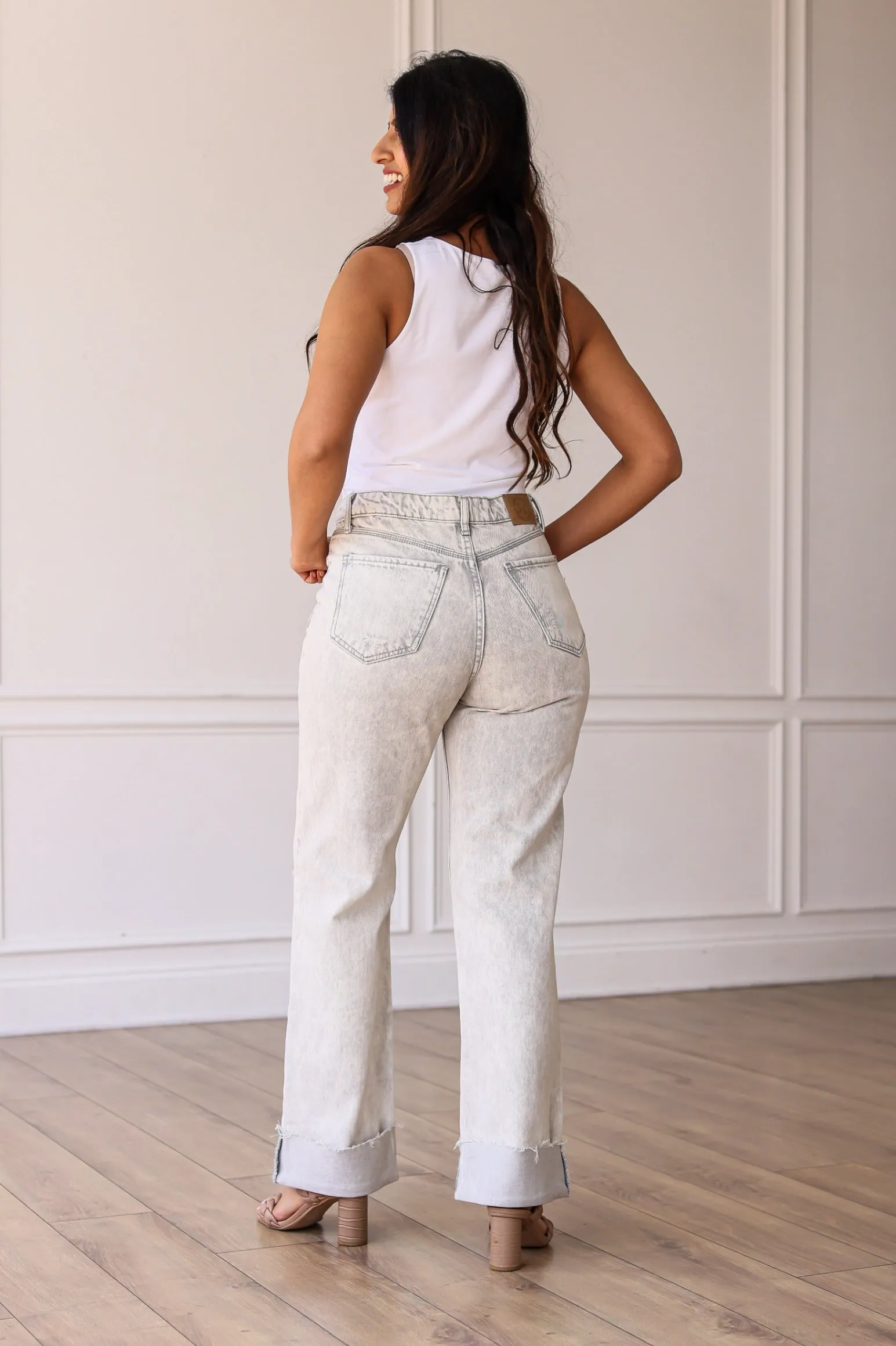The Samantha White Straight Leg Jean