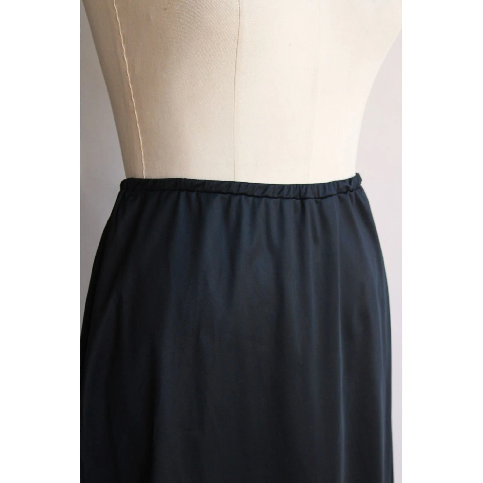 Vintage 1950s 1960s Black Half Slip by Van Raalte