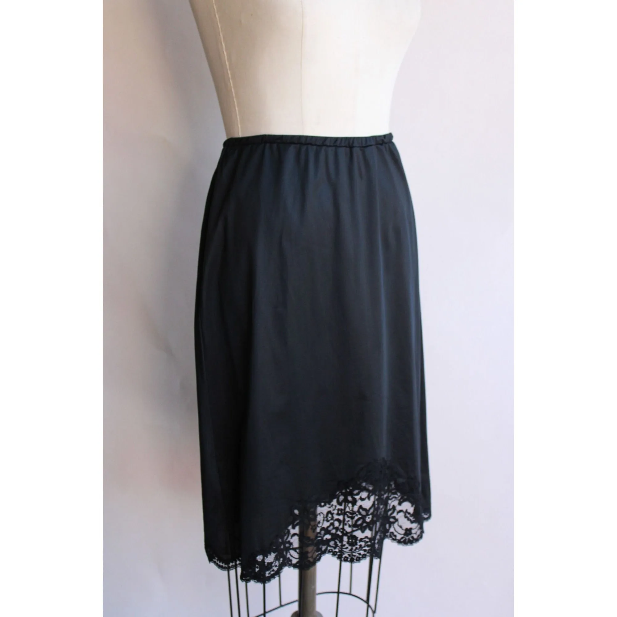 Vintage 1950s 1960s Black Half Slip by Van Raalte