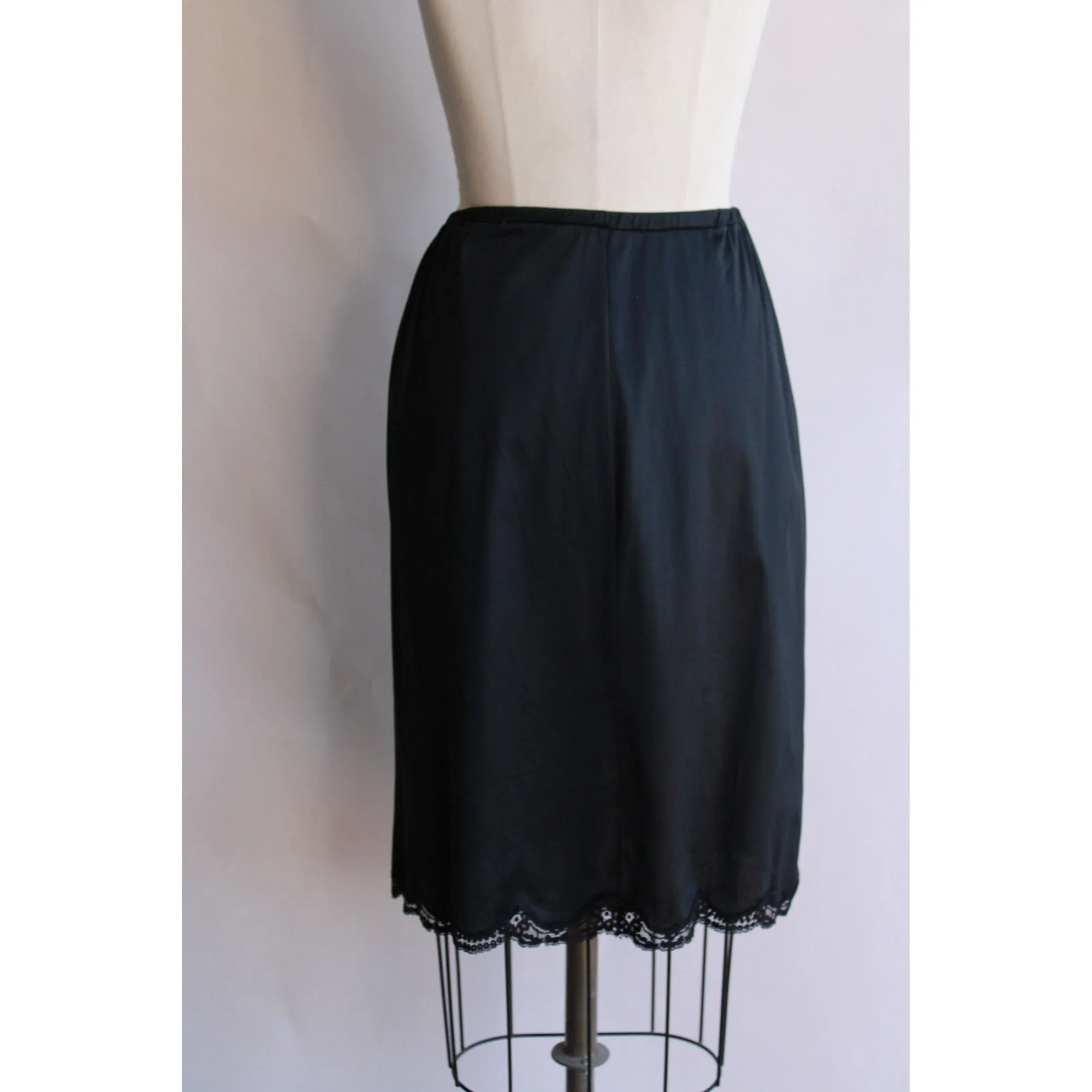 Vintage 1950s 1960s Black Half Slip by Van Raalte
