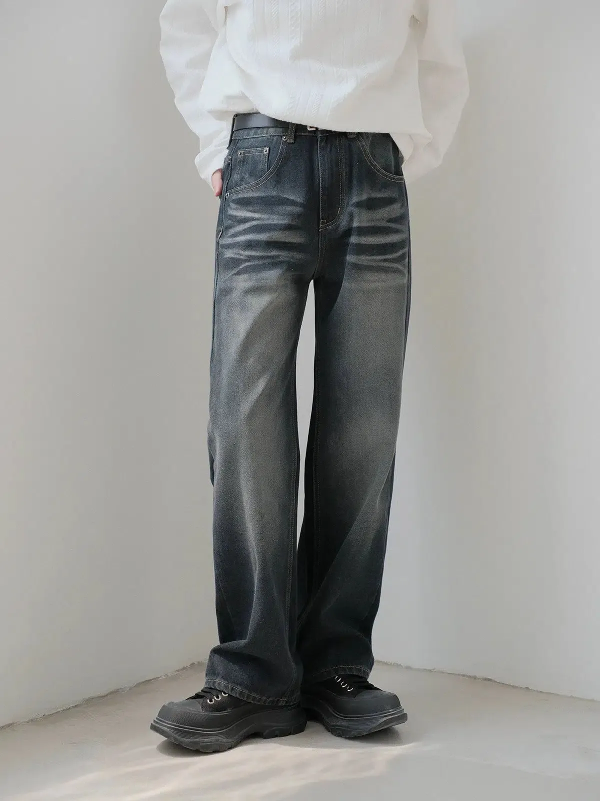 Zhou Gradient Rippled Fade Jeans
